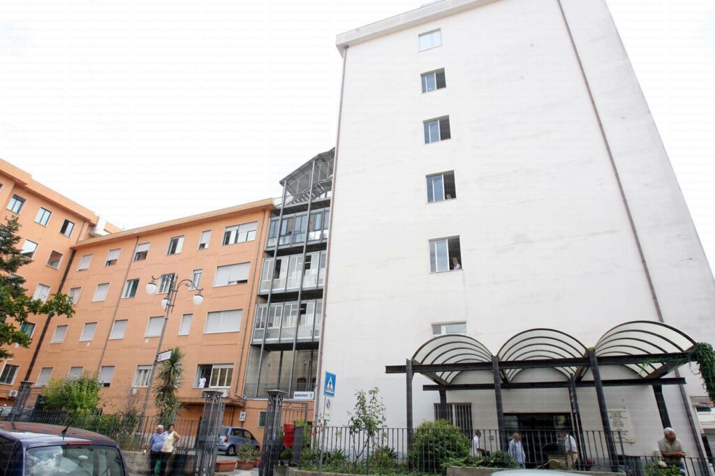 Risultati immagini per OSPEDALE VALLO DELLA LUCANIA