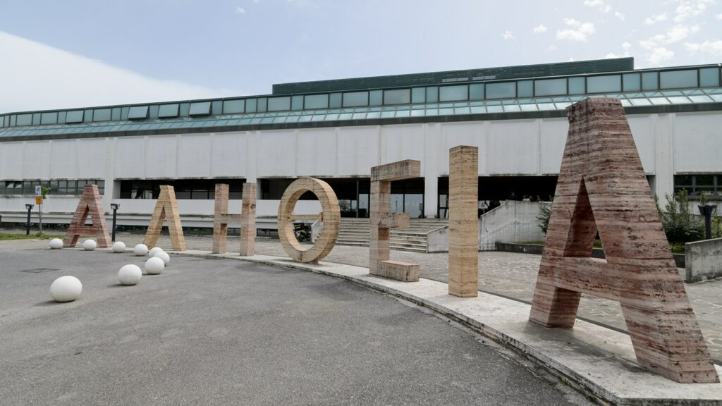 Vallo della Lucania, Tribunale off limits: allestito un front office - il Giornale di Salerno .it