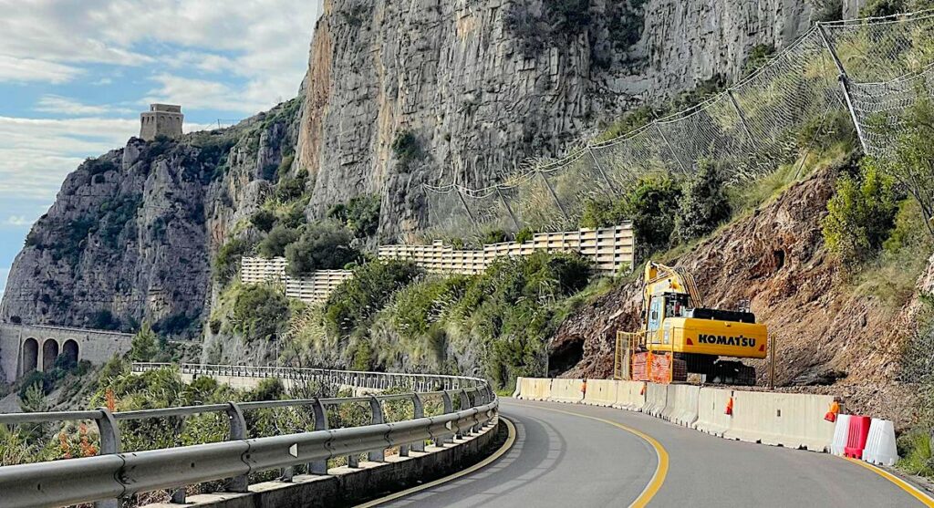 Maratea, lavori sulla SS18. Definito il cronoprogramma: 4 mesi di chiusura in tre anni, ma il comitato non ci sta. - 105 Tv