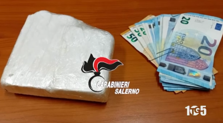 Ceraso, arrestati 3 presunti pusher del napoletano. Viaggiavano con mezzo chilo di cocaina in auto.